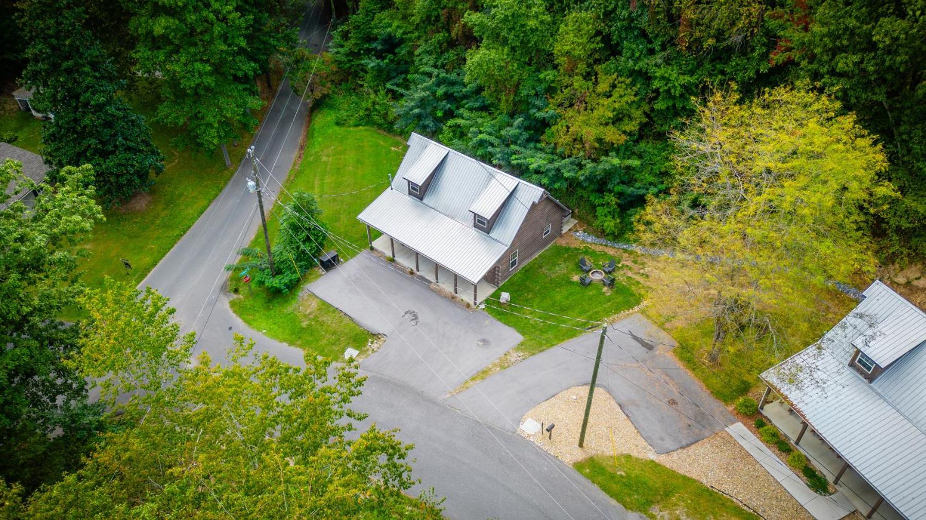 Bear Clubhouse Hot Tub, 1Mile From The Parkway, 900 In Free Tickets! Villa Pigeon Forge Eksteriør billede