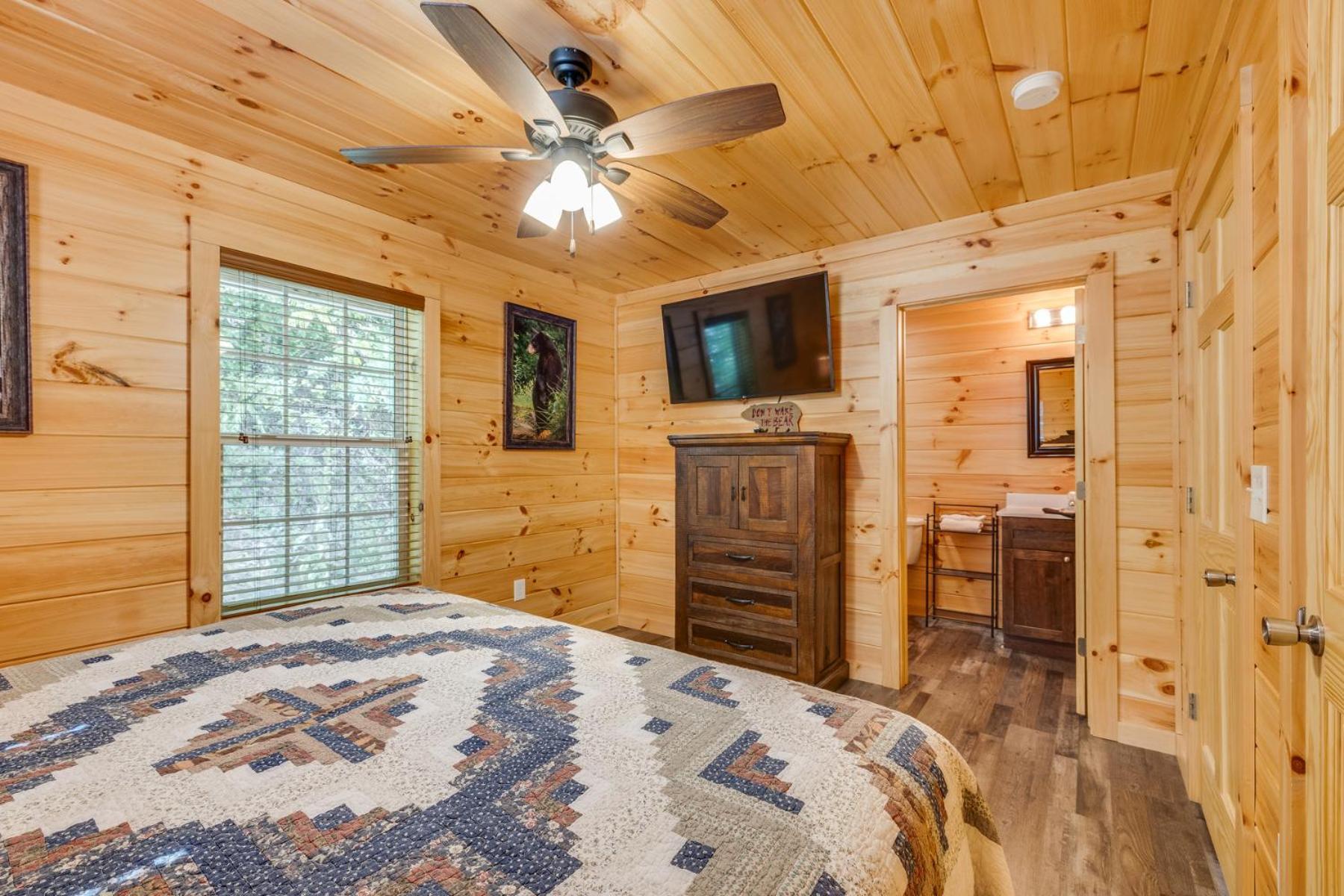 Bear Clubhouse Hot Tub, 1Mile From The Parkway, 900 In Free Tickets! Villa Pigeon Forge Eksteriør billede