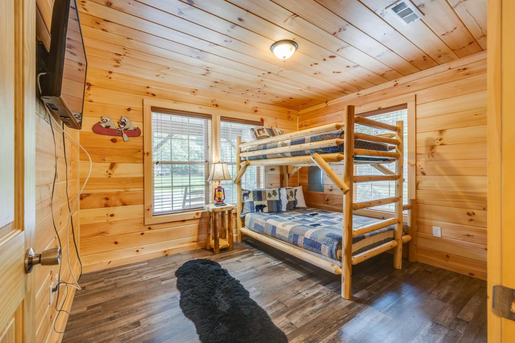 Bear Clubhouse Hot Tub, 1Mile From The Parkway, 900 In Free Tickets! Villa Pigeon Forge Eksteriør billede