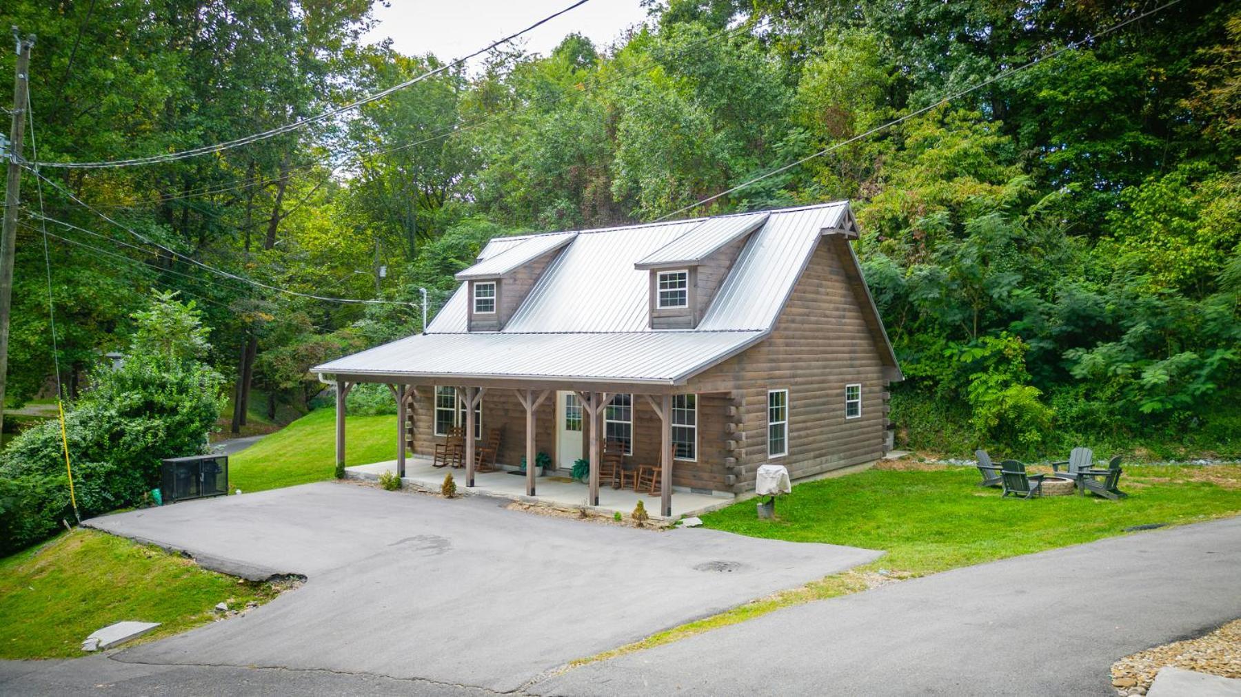 Bear Clubhouse Hot Tub, 1Mile From The Parkway, 900 In Free Tickets! Villa Pigeon Forge Eksteriør billede