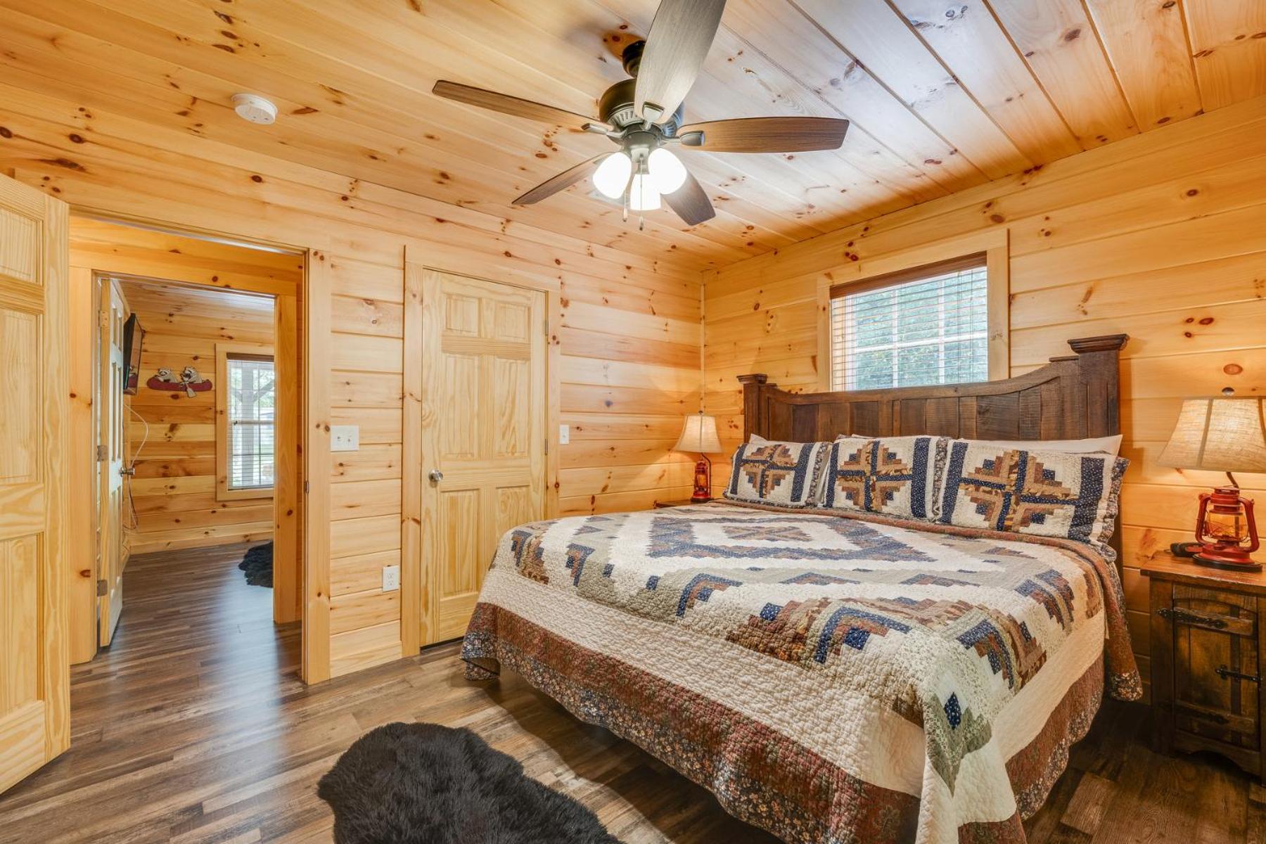 Bear Clubhouse Hot Tub, 1Mile From The Parkway, 900 In Free Tickets! Villa Pigeon Forge Eksteriør billede