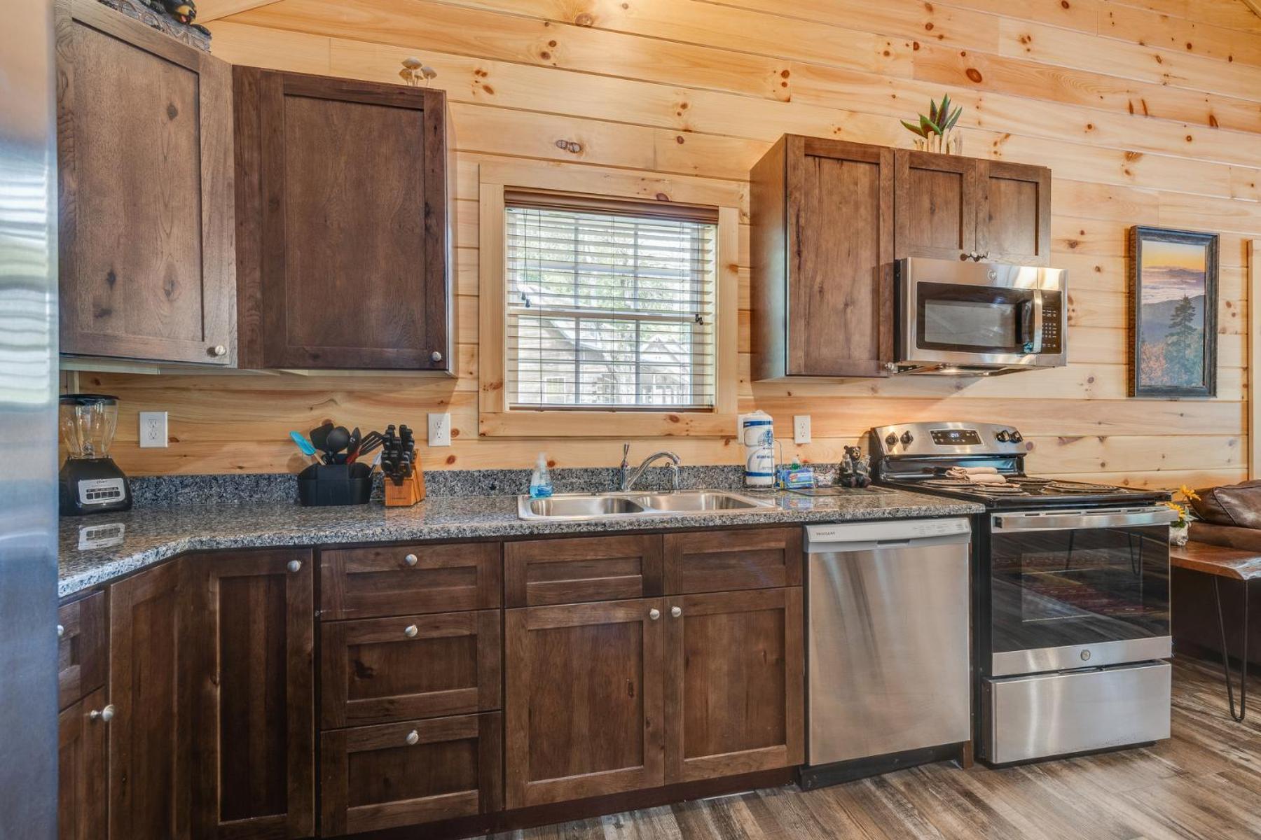 Bear Clubhouse Hot Tub, 1Mile From The Parkway, 900 In Free Tickets! Villa Pigeon Forge Eksteriør billede